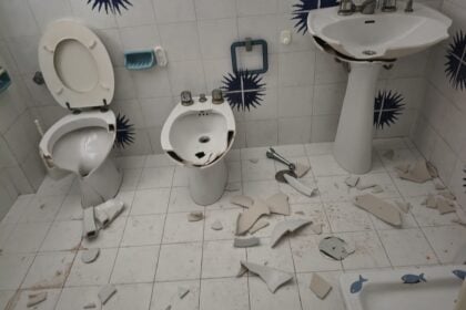 Vandali centro di accoglienza