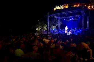 Agropoli, pericolo all’Arena del Mare: ragazzo sprofonda nella melma