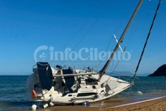 Castellabate barca alla deriba