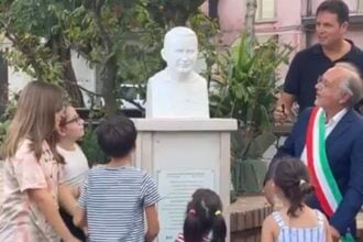 San Giovanni di Stella Cilento omaggia Don Salvatore Merola con un busto in piazza