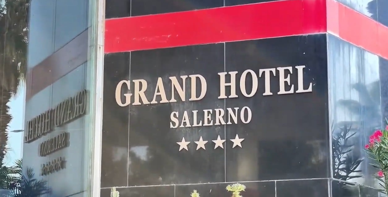 Sospesa la licenza al Grand Hotel per arretrati IMU e TARI. Contesa da 9 milioni