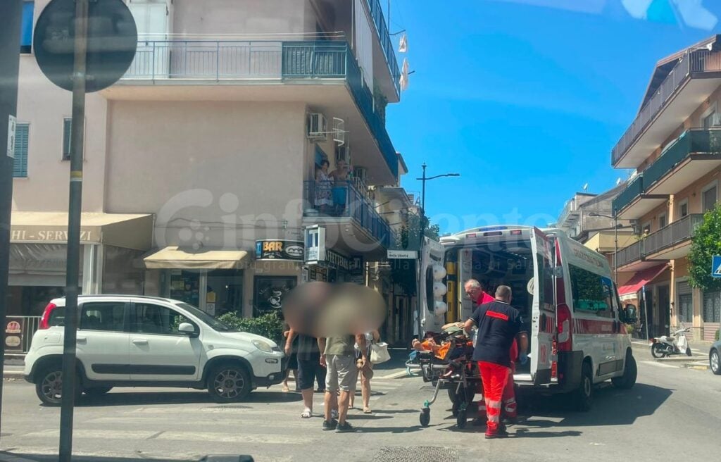 Agropoli, incidente tra via della Libertà e via De Gasperi: investita una donna
