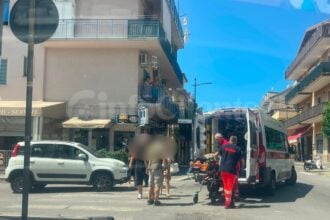 Agropoli, incidente tra via della Libertà e via De Gasperi: investita una donna