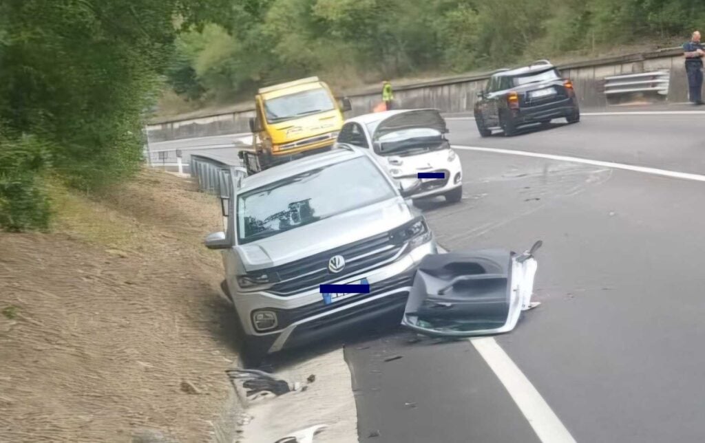 Atena Lucana, scontro sulla Fondovalle Val d’Agri: due feriti in ospedale