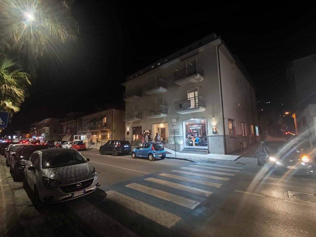 Agropoli, rischia di soffocare per la mozzarella: salvato in pizzeria