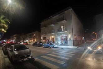 Agropoli, rischia di soffocare per la mozzarella: salvato in pizzeria