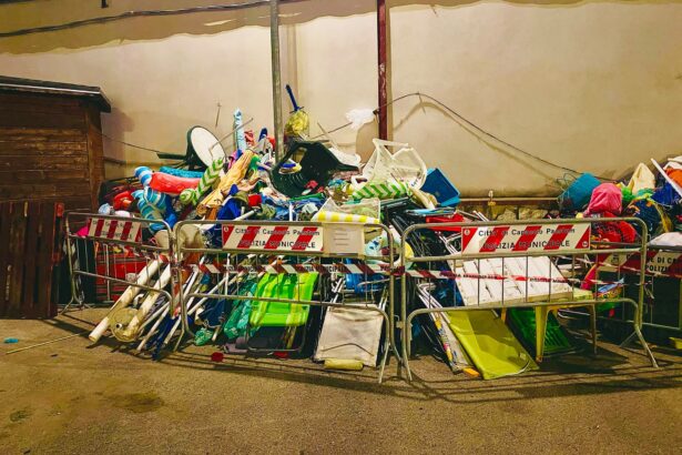 Capaccio Paestum, blitz nella notte contro gli ombrelloni segnaposto