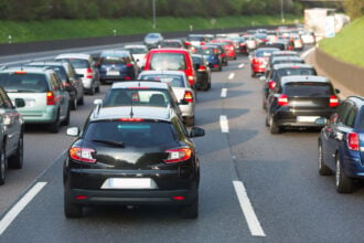 Esodo estivo, traffico intenso nel Salernitano: i dati e la mappa dei flussi in Campania e A2