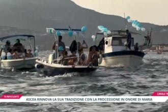 Ascea, la magia della processione a mare per la Madonna di Portosalvo: fede e tradizione abbracciano la costa