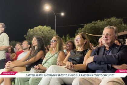 Castellabate chiude in bellezza la rassegna estiva “ColtoCircuito”: grande successo di pubblico per Giovanni Esposito