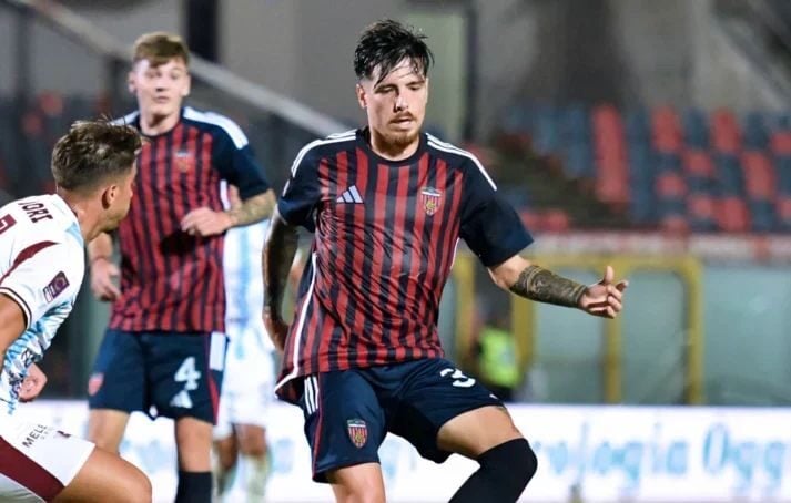 Calcio, l’agropolese Antonio Ferrara alla Scafatese: ufficiale l’arrivo del difensore