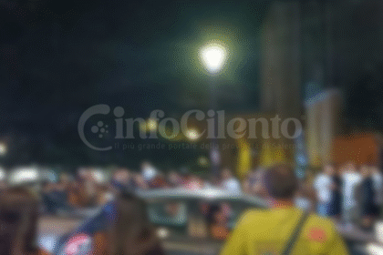 Tensione a Eboli, lite tra ragazzine in viale Amendola: sul posto Carabinieri