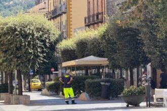 Agropoli bloccata dal trofeo di ciclismo: caos traffico e polemiche