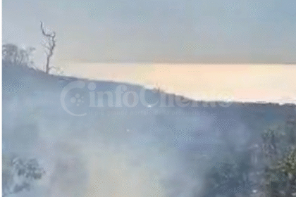 Incendio tra Agropoli e Castellabate: in fumo la macchia mediterranea del Cilento