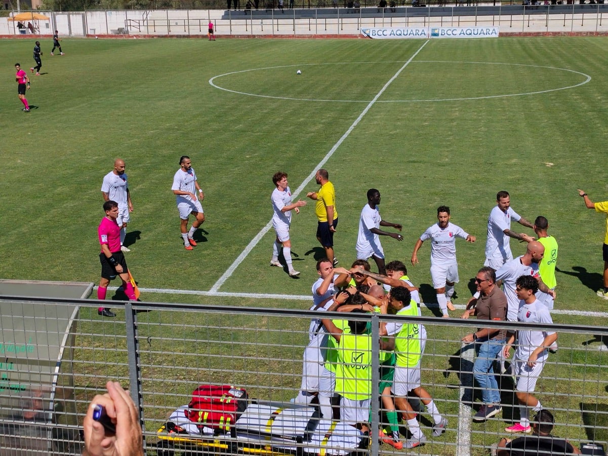 Serie D, la Gelbison trova il primo successo: Budoni battuto 2-1 al Giordano
