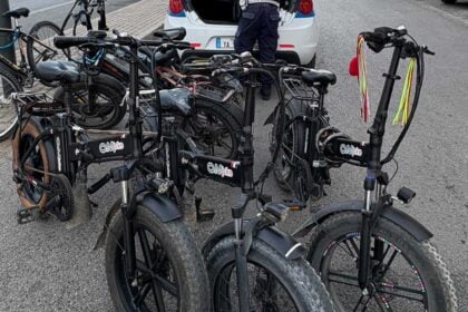 E-bike irregolari e ciclomotori sequestrati a Eboli: tolleranza zero