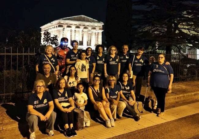 Paestum: il Tempio di Nettuno si illumina d’oro per la lotta ai tumori pediatrici