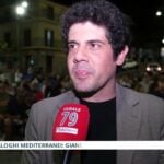 Palinuro, l’omaggio a Battisti incanta Piazza Virgilio per “Dialoghi Mediterranei”