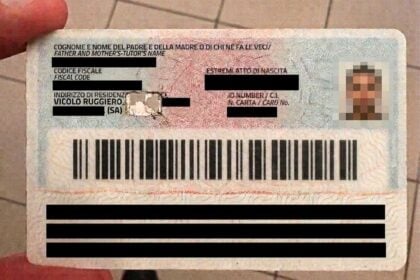Eboli, controlli della Polizia Municipale: sequestrata una carta d’identità manomessa