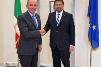 Salerno e Stati Uniti: vertice in Prefettura su turismo, sicurezza e infrastrutture