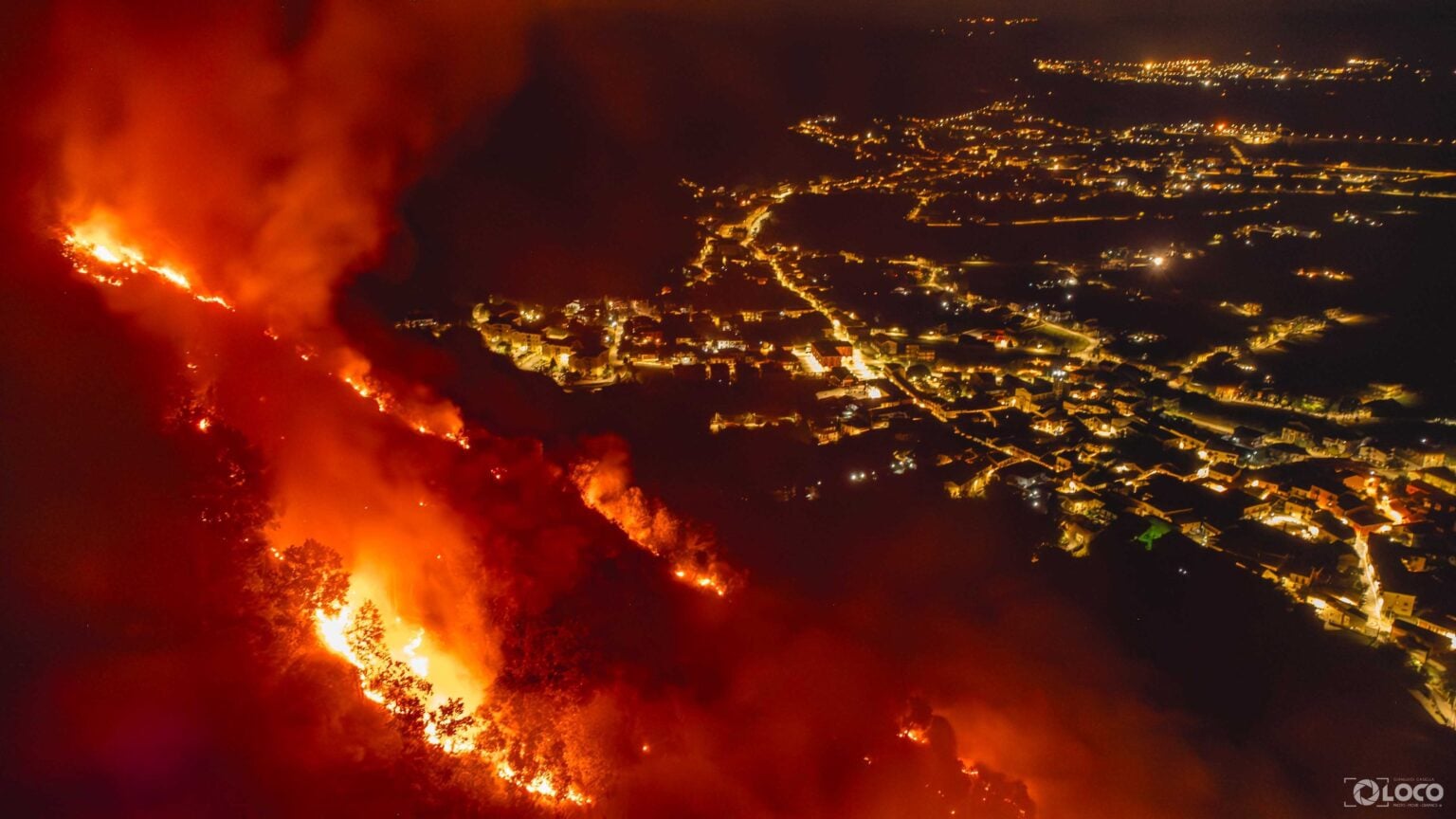 Incendio a San Pietro al Tanagro: fiamme vicine al Santuario del Crocifisso
