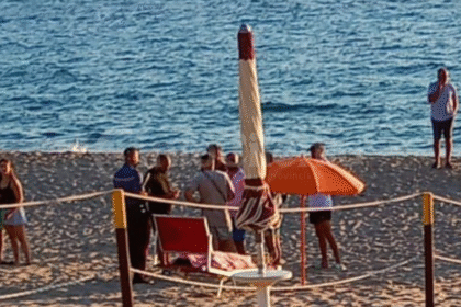 Tragedia a Palinuro: malore in mare sulla spiaggia delle Saline, muore 35enne