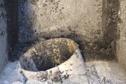 Sapri, continuano senza sosta gli interventi di pulizia di canali e caditoie