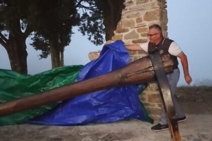 Stio: inaugurata opera che celebra la civiltà contadina