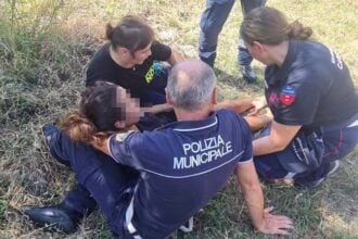Montecorvino Rovella, giovane scomparsa ritrovata sana e salva: decisiva la sinergia tra forze dell’ordine e volontari