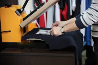 Casal Velino, al Centro Ardisani arrivano i laboratori di serigrafia gratuiti
