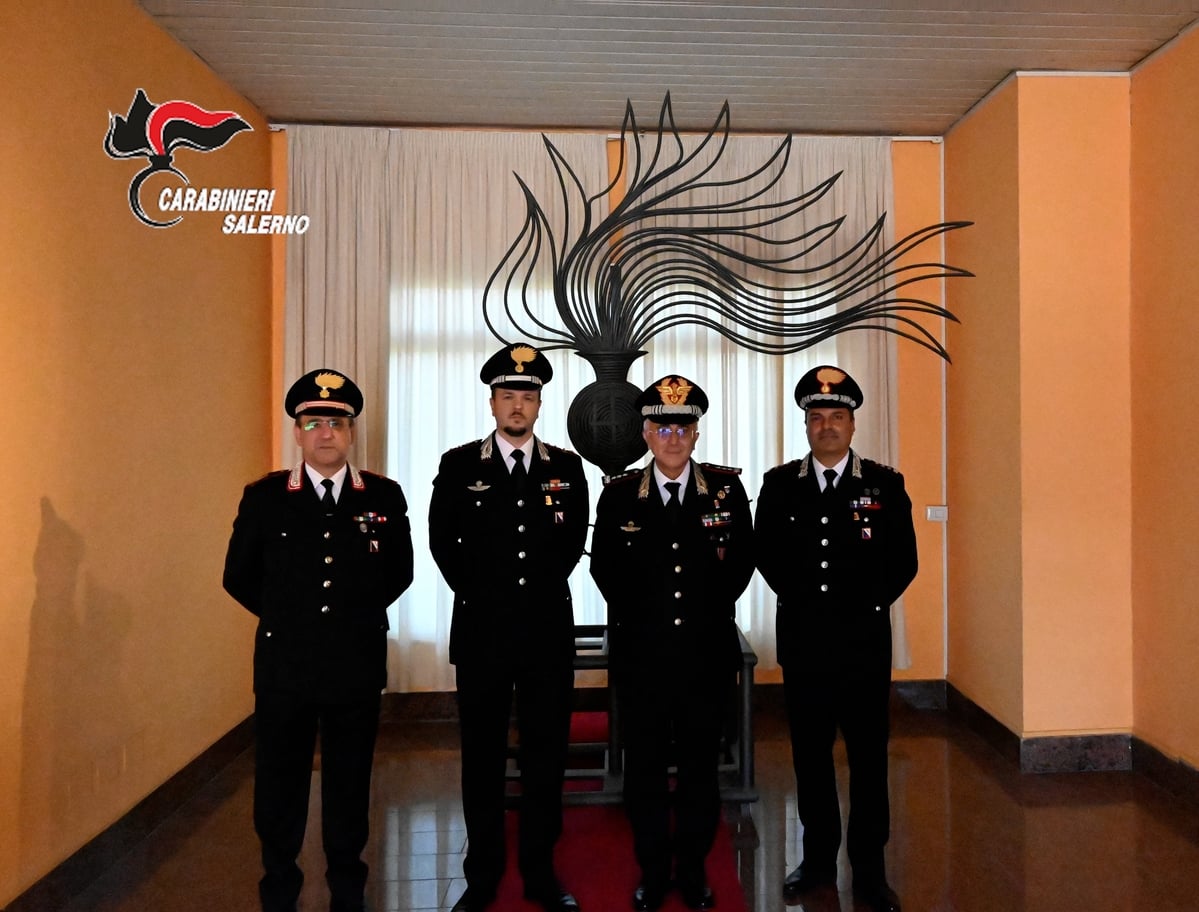 Salerno, il Generale Castello in visita ai Carabinieri: «Presidio forte sul territorio»
