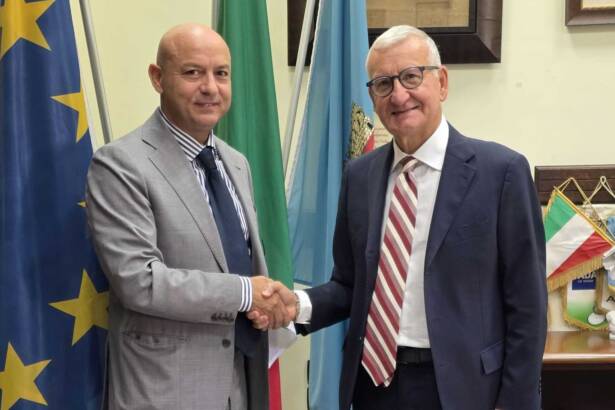 Battipaglia, incontro tra il consigliere Provenza e il Prefetto De Rosa
