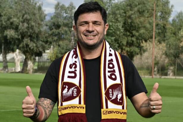 Salernitana, parte l’era Vito Di Bari: “Insieme alla piazza per svoltare”