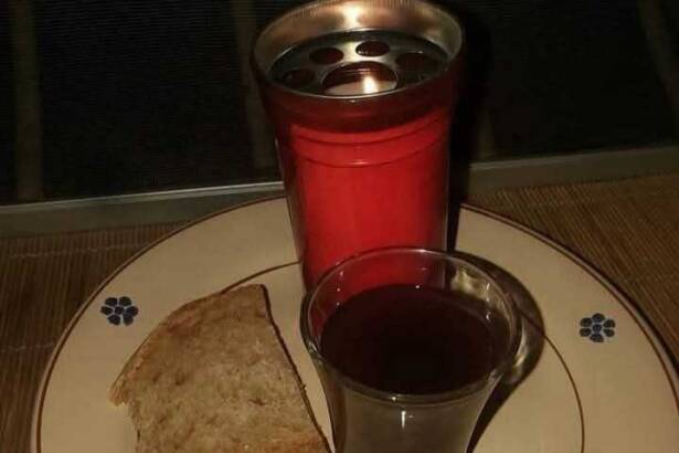 Vallo di Diano, il rito della notte dei defunti: la tavola apparecchiata per chi non c’è più