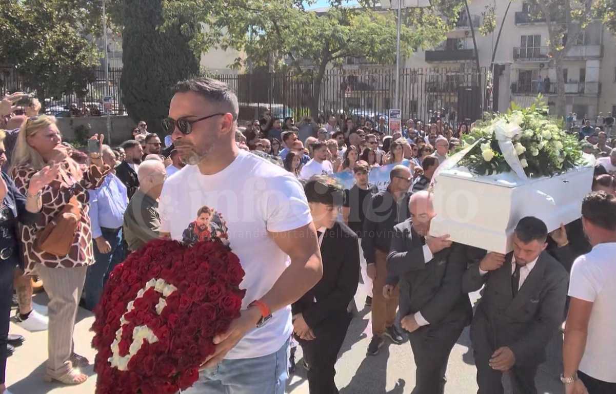 Addio a Gerardo Marcantuono: Eboli in lutto per i funerali del 31enne