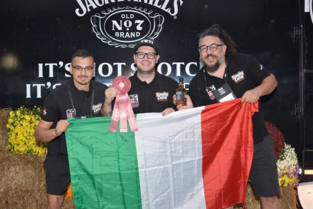 Mondiale barbecue in Tennessee, trionfo per i fratelli Napolitano di Casalbuono