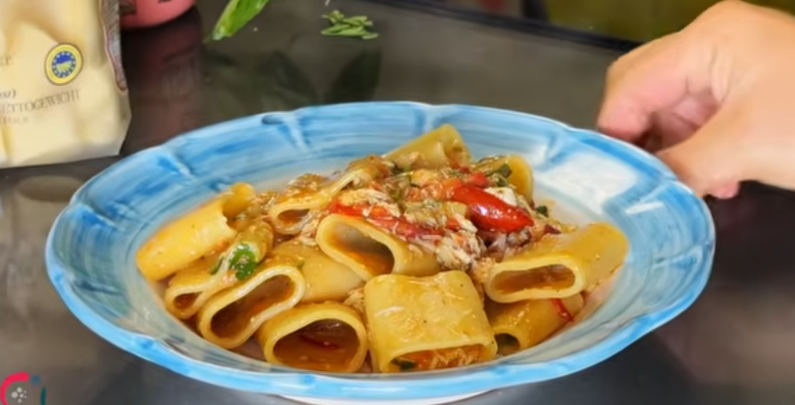 “Sapori in tavola”: ecco come preparare le linguine al granchio blu