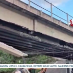 A2 Salerno-Reggio Calabria, tir urta cavalcavia: caos e strada riaperta