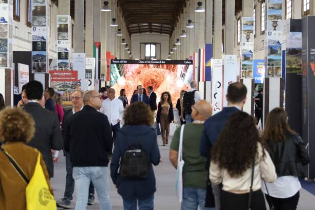 Borsa del Turismo Archeologico: a Paestum l’annullo speciale di Poste Italiane