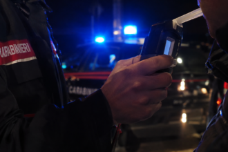 Incidente nella notte a Policastro: alcoltest e controlli incrociati incastrano ricercato internazionale
