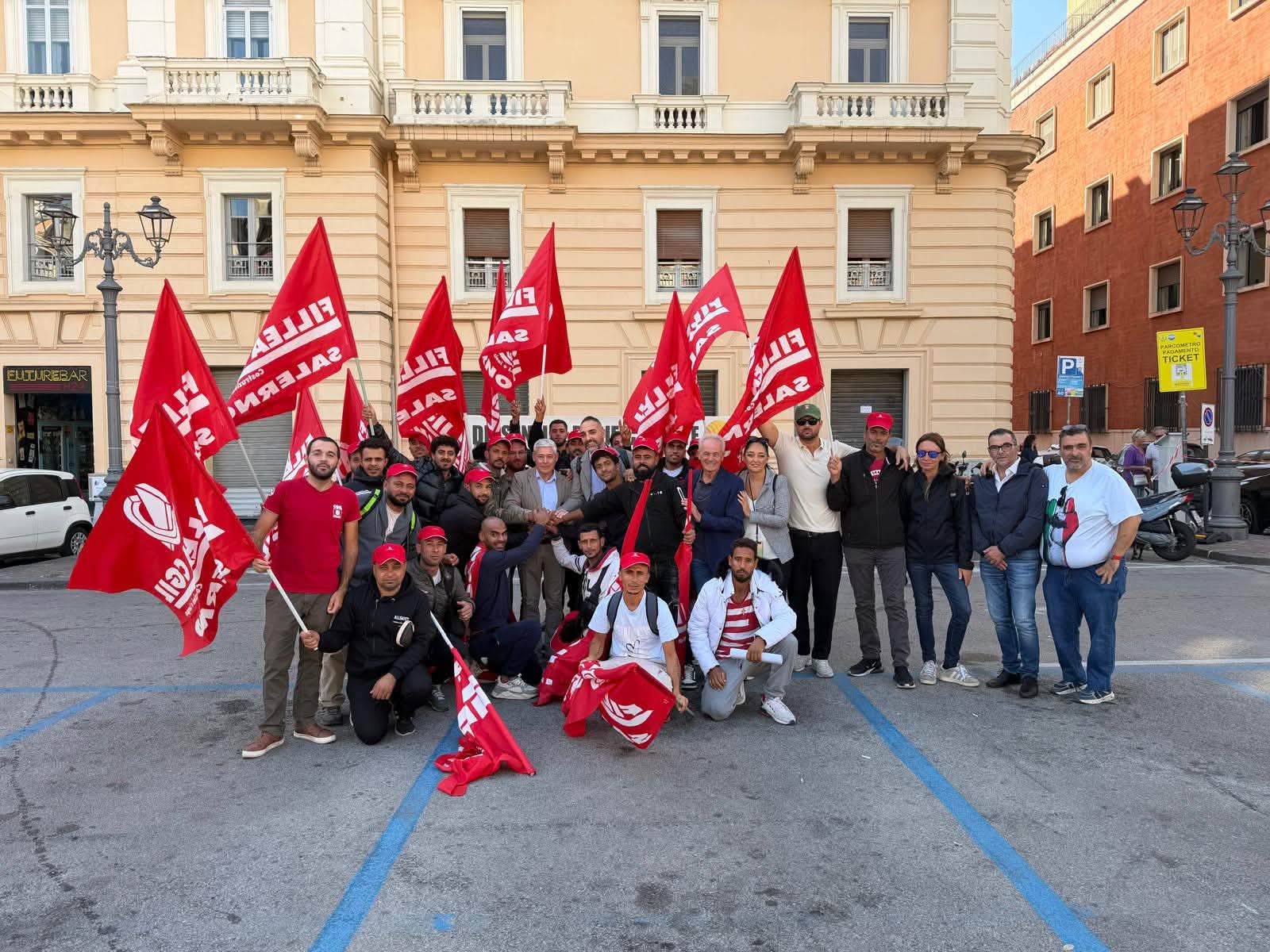 Salerno, presidio Fillea CGIL in Prefettura per i lavoratori dell’Alta velocità