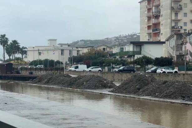 Agropoli, al via la pulizia del fiume Testene: più sicurezza e decoro