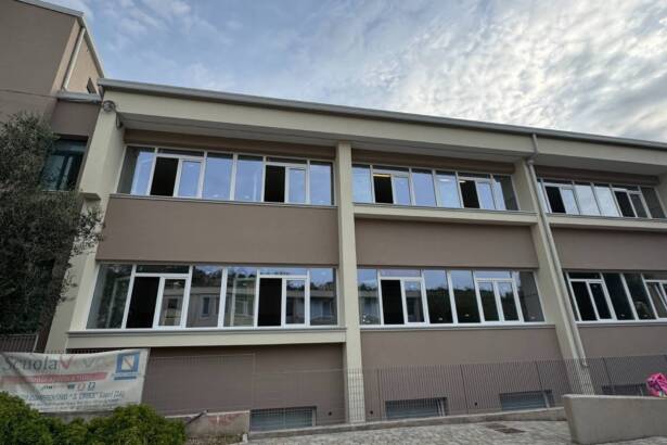 Scuola media Santa Croce: finiti i lavori di efficientamento, rientri in classe a Sapri
