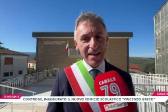 Controne, inaugurata la nuova scuola primaria «Vincenzo Greco»