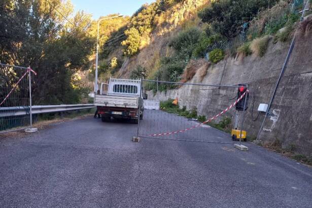 Lavori a Rizzico, strada Pisciotta-Ascea chiusa: scattano i primi disagi