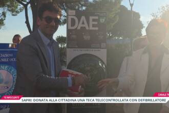 Sapri, donato defibrillatore nel ricordo di Biagio Arenare: il gesto di solidarietà